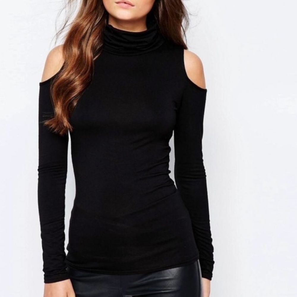 Caché black long sleeve turtleneck sweater